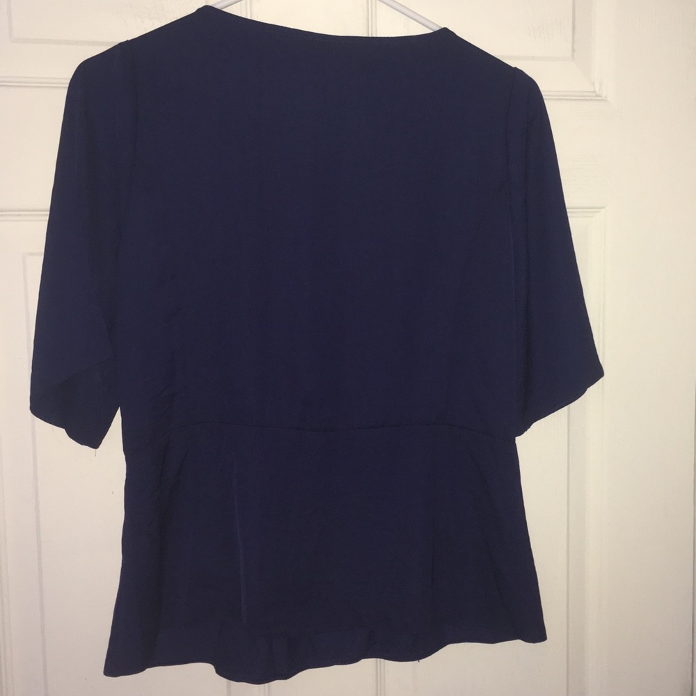 Elegant Top - Picture 3 of 4